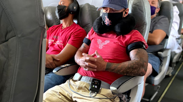 Doing KAATSU In An Airplane At 30,000 Feet
